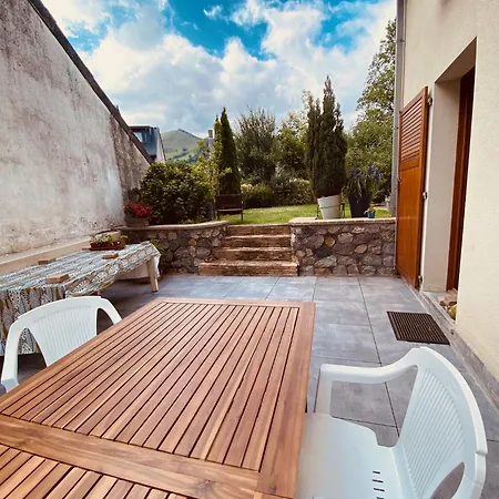 Grande Maison Avec Jardin Сasa de vacaciones Sarrancolin