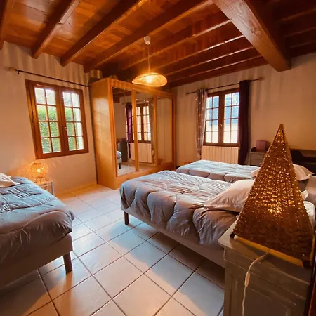 Grande Maison Avec Jardin Сasa de vacaciones