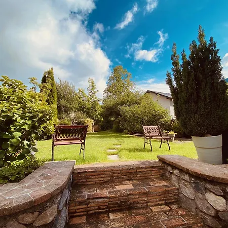 Casa de Férias Grande Maison Avec Jardin