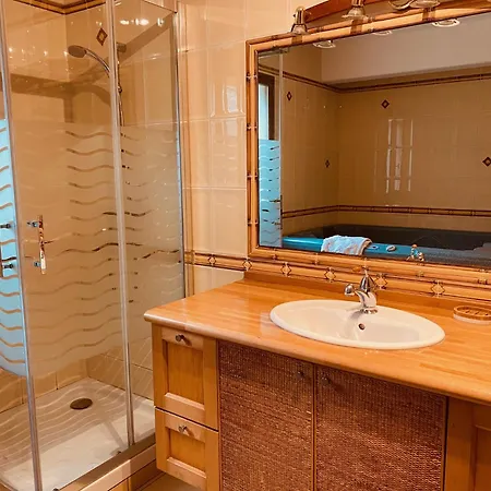 Grande Maison Avec Jardin Casa de Férias *