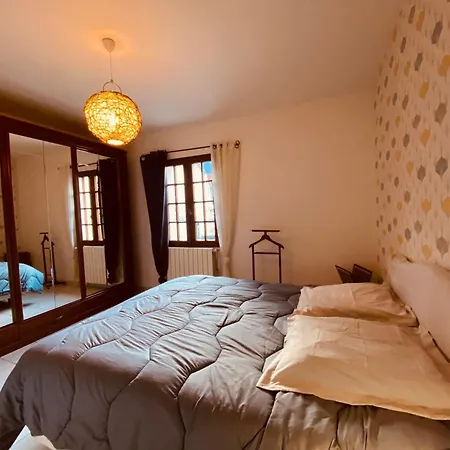 Casa de Férias Grande Maison Avec Jardin